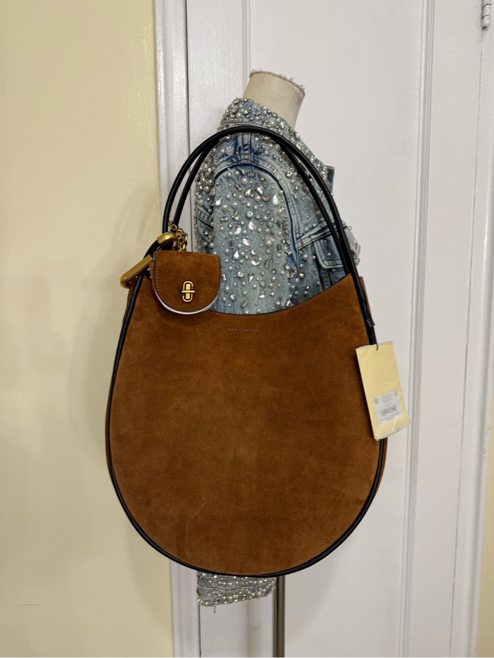 MARC JACOBS
The Suede Large Dual Hobo Bag - Picture 8 of 16